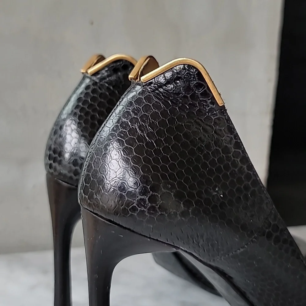 Lanvin black snakeskin heels with gold arched detailing  7 ½ - Picture 9 of 10